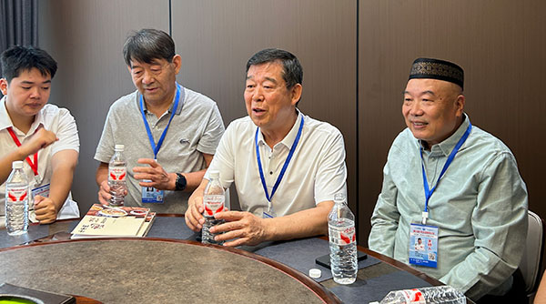 02主席台4人_8685.jpg