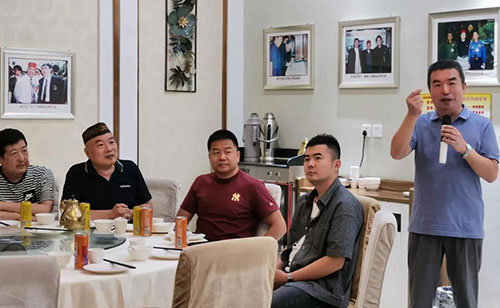 1631092118905904.jpg 尚禹仿手掰馍助力西安牛羊肉泡馍业发展-图片2
