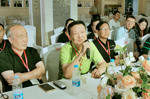 10潘建胜等.jpg 第二届西安牛羊肉泡馍研讨会8月18日在明阳楼饭庄举办-图片4